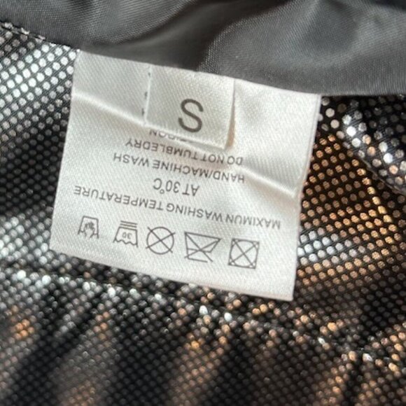 Heated Vest with Power Bank Womens Size Small Rechargeable Battery Pack Layering - Picture 9 of 9